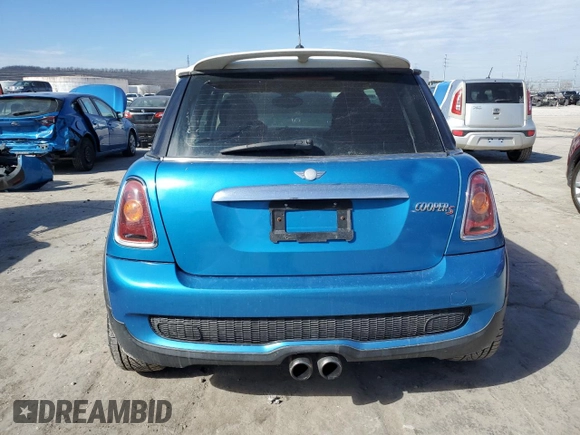 2007 MINI Hardtop S with VIN WMWMF735X7TL92555, listed as a Copart auction lot 46820165 with 98,314 mi miles and Clean Title. Bid and sale history available at DreamBid. Image 6.