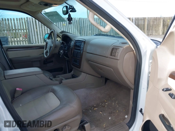 2004 Ford Explorer Eddie Bauer with VIN 1FMZU74W64UA10870, listed as a IAAI auction lot 41534854 with 126,965 mi miles and . Bid and sale history available at DreamBid. Image 5.