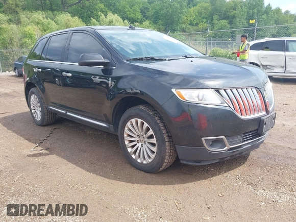 2012 Lincoln MKX z VIN 2LMDJ8JK8CBL17752, wystawiony jako IAAI lot #42430515 z przebiegiem 220 452 mil mil oraz . Historia ofert i sprzedaży dostępna na DreamBid. Obrazek 1.