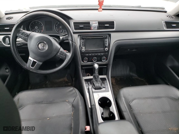 2014 Volkswagen Passat SE with VIN 1VWBP7A3XEC009507, listed as a Copart auction lot 84670454 with 0 mi miles and Salvage Title. Bid and sale history available at carsss.com. Image 8.