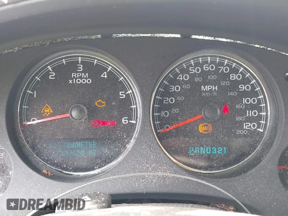 2008 Chevrolet Suburban LTZ z VIN 1GNFC16JX8R252506, wystawiony jako IAAI lot #42402610 z przebiegiem 308 625 mil mil oraz . Historia ofert i sprzedaży dostępna na DreamBid. Obrazek 7.