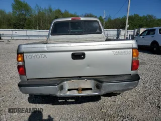 2002 Toyota Tacoma PreRunner with VIN 5TEGN92NX2Z136037, listed as a Copart auction lot 52143665 with 270,044 mi miles and Salvage Title. Bid and sale history available at DreamBid. Image 6.
