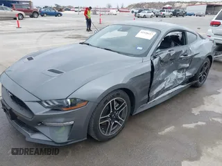 2022 Ford Mustang EcoBoost z VIN 1FA6P8TH4N5105288, wystawiony jako IAAI lot #41528117 z przebiegiem 44 424 mil mil oraz . Historia ofert i sprzedaży dostępna na DreamBid. Obrazek 17.
