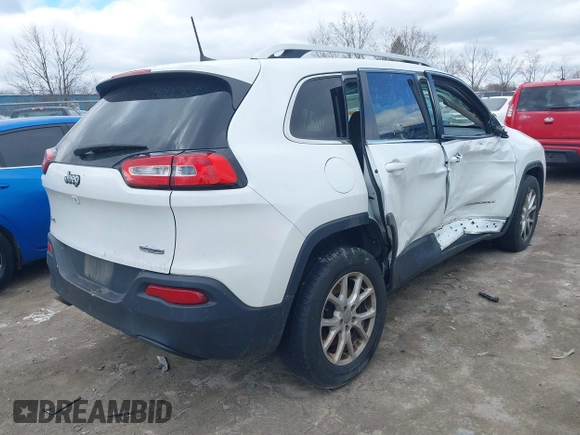 2016 Jeep Cherokee Latitude with VIN 1C4PJMCB0GW236445, listed as a IAAI auction lot 41940114 with 159,168 mi miles and . Bid and sale history available at DreamBid. Image 4.