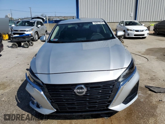 2023 Nissan Altima S with VIN 1N4BL4BV6PN369609, listed as a Copart auction lot 52071015 with 76,179 mi miles and Salvage Title. Bid and sale history available at DreamBid. Image 5.