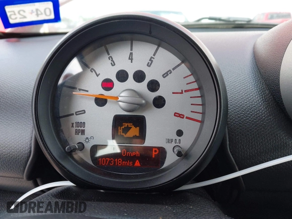 2011 MINI Countryman S z VIN WMWZC5C52BWL53856, wystawiony jako IAAI lot #42368316 z przebiegiem 107 318 mil mil oraz . Historia ofert i sprzedaży dostępna na DreamBid. Obrazek 7.