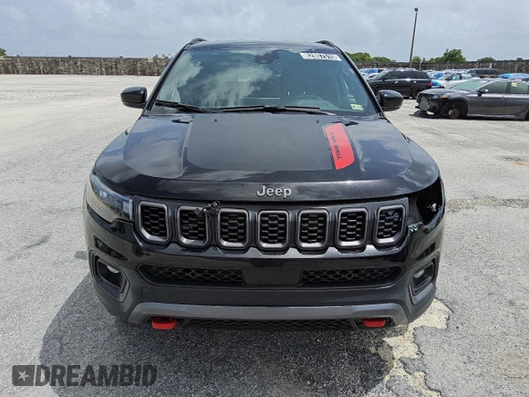 2024 Jeep Compass Trailhawk с VIN 3C4NJDDNXRT137107, выставлен на аукционе Copart как лот 62807515 с пробегом 29 695 миль миль и Чистый • Clean title. История ставок и продаж доступна на DreamBid. Изображение 5.