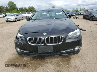 2013 BMW 5 Series 528i xDrive z VIN WBAXH5C58DD108132, wystawiony jako Copart lot #57969865 z przebiegiem 68 308 mil mil oraz Szkoda całkowita • Salvage title. Historia ofert i sprzedaży dostępna na DreamBid. Obrazek 5.