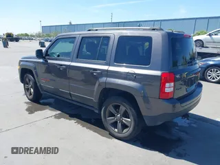 2016 Jeep Patriot Sport with VIN 1C4NJRBB1GD692486, listed as a IAAI auction lot 42213122 with 175,585 mi miles and . Bid and sale history available at carsss.com. Image 3.