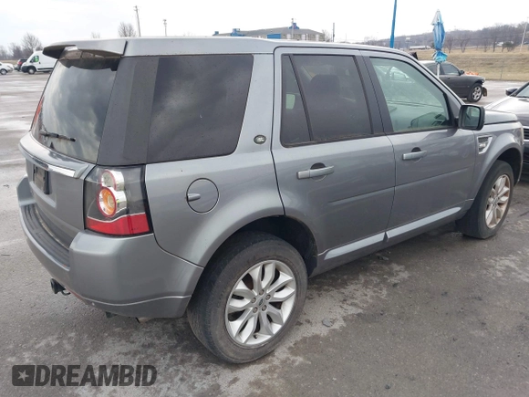 2013 Land Rover LR2 with VIN SALFR2BG4DH364895, listed as a IAAI auction lot 41723892 with 89,253 mi miles and . Bid and sale history available at DreamBid. Image 4.