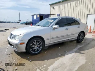2005 Mercedes-Benz C 320 with VIN WDBRF64J95F589080, listed as a Copart auction lot 50365025 with 155,652 mi miles and Salvage title. Bid and sale history available at DreamBid. Image 1.