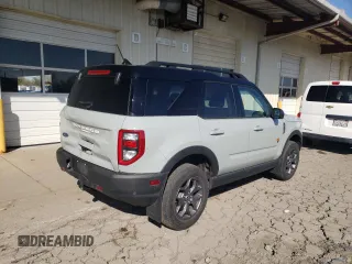 2021 Ford Bronco Sport Badlands z VIN 3FMCR9D94MRA87158, wystawiony jako Copart lot #61389124 z przebiegiem 26 131 mil mil oraz Nie do naprawy • Non repairable. Historia ofert i sprzedaży dostępna na DreamBid. Obrazek 3.