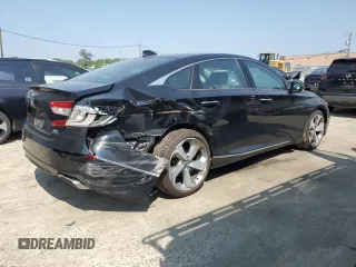 2019 Honda Accord Touring with VIN 1HGCV2F98KA035920, listed as a Copart auction lot 59282455 with 48,828 mi miles and Salvage title. Bid and sale history available at DreamBid. Image 3.