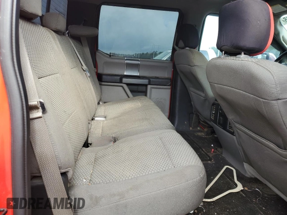 2015 Ford F-150 XLT z VIN 1FTEW1EF0FKE13265, wystawiony jako Copart lot #61180215 z przebiegiem 256 164 mil mil oraz Szkoda całkowita • Salvage title. Historia ofert i sprzedaży dostępna na DreamBid. Obrazek 10.