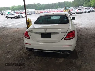 2017 Mercedes-Benz E-Class E 300 Luxury with VIN WDDZF4JBXHA183416, listed as a IAAI auction lot 39379825 with 89,610 mi miles. Bid and sale history available at carsss.com. Image 16.