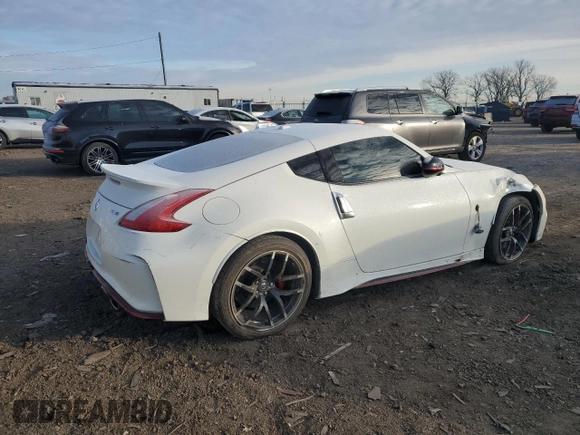 2016 Nissan 370Z z VIN JN1AZ4EH2GM935381, wystawiony jako Copart lot #83220624 z przebiegiem 56 907 mil mil oraz Szkoda całkowita • Salvage title. Historia ofert i sprzedaży dostępna na DreamBid. Obrazek 3.