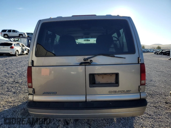 2002 Chevrolet Astro with VIN 1GNDM19X42B136240, listed as a Copart auction lot 87724935 with 195,652 mi miles and Salvage Title. Bid and sale history available at carsss.com. Image 6.