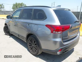 2020 Mitsubishi Outlander SE with VIN JA4AD3A39LZ034984, listed as a IAAI auction lot 42431048 with 102,314 mi miles and . Bid and sale history available at DreamBid. Image 3.