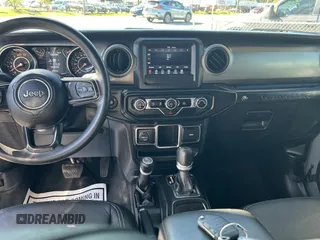2021 Jeep Wrangler Unlimited Willys z VIN 1C4HJXDNXMW549111, wystawiony jako Copart lot #61692645 z przebiegiem 40 883 mil mil oraz Czysty tytuł • Clean title. Historia ofert i sprzedaży dostępna na DreamBid. Obrazek 9.