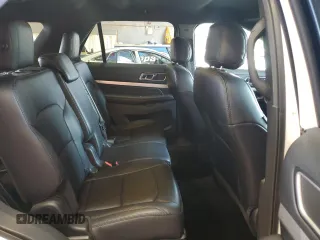 2017 Ford Explorer XLT z VIN 1FM5K8D89HGD10533, wystawiony jako Copart lot #63228615 z przebiegiem 134 917 mil mil oraz Szkoda całkowita • Salvage title. Historia ofert i sprzedaży dostępna na DreamBid. Obrazek 11.