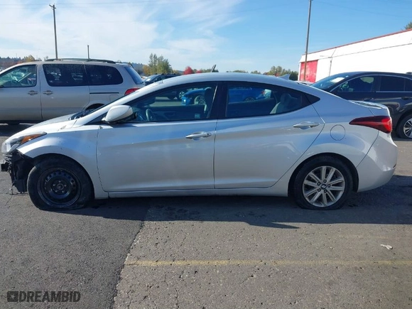2014 Hyundai Elantra Limited with VIN 5NPDH4AEXEH495118, listed as a IAAI auction lot 40694475 with 61,127 mi miles. Bid and sale history available at carsss.com. Image 14.
