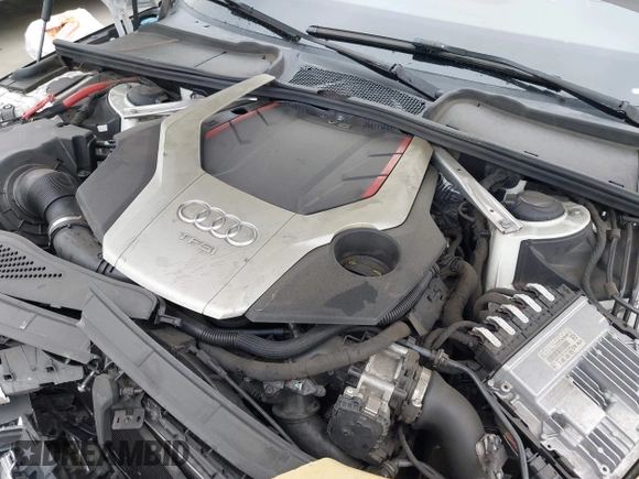 2018 Audi S4 Premium Plus with VIN WAUB4AF4XJA044884, listed as a IAAI auction lot 42164365 with 1 mi miles. Bid and sale history available at carsss.com. Image 10.