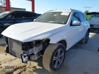 2020 Mercedes-Benz GLC 300 with VIN W1N0G8DB6LF850005, listed as a IAAI auction lot 42526148 with 21,700 mi miles and . Bid and sale history available at DreamBid. Image 18.