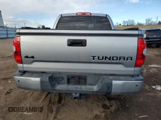2018 Toyota Tundra SR5 z VIN 5TFHW5F17JX694497, wystawiony jako Copart lot #88545555 z przebiegiem 93 586 mil mil oraz Szkoda całkowita • Salvage title. Historia ofert i sprzedaży dostępna na DreamBid. Obrazek 6.