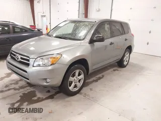 2008 Toyota RAV4 with VIN JTMBD33V985153917, listed as a IAAI auction lot 41690762 with 175,408 mi miles. Bid and sale history available at carsss.com. Image 2.