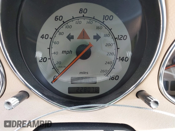 2001 Mercedes-Benz SLK 230/320 with VIN WDBKK65F11F189774, listed as a IAAI auction lot 42443314 with 228,078 mi miles and . Bid and sale history available at DreamBid. Image 7.