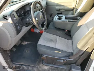 2007 Chevrolet Silverado 1500 Work Truck with VIN 1GCEC19C77Z584810, listed as a Copart auction lot 75645674 with 260,921 mi miles and Clean Title. Bid and sale history available at carsss.com. Image 7.