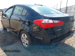 2016 Kia Forte LX z VIN KNAFK4A6XG5589017, wystawiony jako IAAI lot #42318764 z przebiegiem Nie podano mil oraz . Historia ofert i sprzedaży dostępna na DreamBid. Obrazek 3.