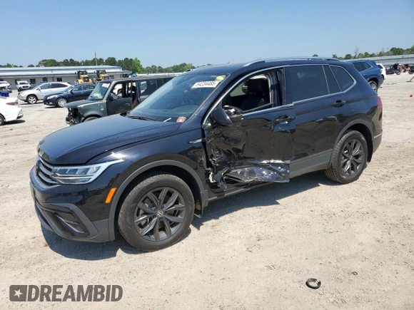 2022 Volkswagen Tiguan SE z VIN 3VV3B7AX8NM094906, wystawiony jako Copart lot #54234485 z przebiegiem 27 030 mil mil oraz Szkoda całkowita • Salvage title. Historia ofert i sprzedaży dostępna na DreamBid. Obrazek 1.