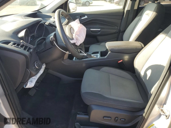 2018 Ford Escape SE z VIN 1FMCU9G96JUB49271, wystawiony jako Copart lot #50553205 z przebiegiem 91 123 mil mil oraz Szkoda całkowita • Salvage title. Historia ofert i sprzedaży dostępna na DreamBid. Obrazek 7.