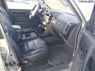 2003 Mitsubishi Montero z VIN JA4NW31S93J037224, wystawiony jako IAAI lot #41848661 z przebiegiem 206 151 mil mil oraz . Historia ofert i sprzedaży dostępna na DreamBid. Obrazek 5.