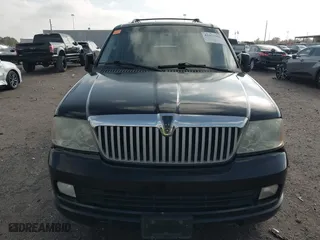 2005 Lincoln Navigator Luxury with VIN 5LMFU27515LJ18083, listed as a IAAI auction lot 41035901 with 172,467 mi miles. Bid and sale history available at carsss.com. Image 12.