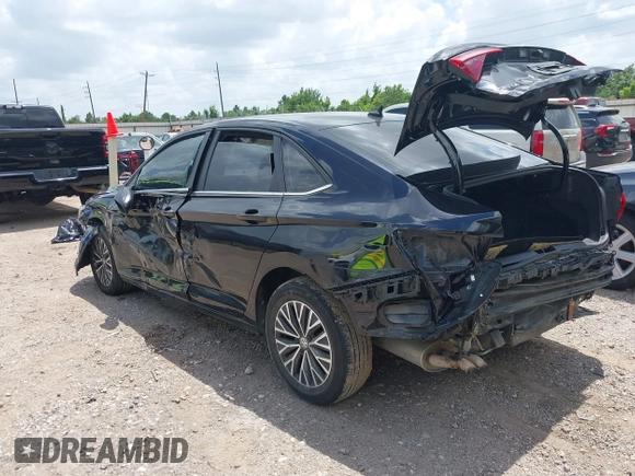 2019 Volkswagen Jetta SEL with VIN 3VWE57BU3KM226899, listed as a IAAI auction lot 42555853 with 88,624 mi miles and . Bid and sale history available at DreamBid. Image 3.