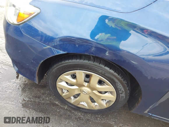 2019 Nissan Sentra S with VIN 3N1AB7AP5KY302334, listed as a IAAI auction lot 41963594 with 225,061 mi miles. Bid and sale history available at carsss.com. Image 19.