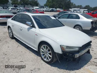2013 Audi S4 Premium Plus z VIN WAUBGAFL9DA113714, wystawiony jako IAAI lot #40120720 z przebiegiem 191 311 mil mil oraz . Historia ofert i sprzedaży dostępna na DreamBid. Obrazek 1.