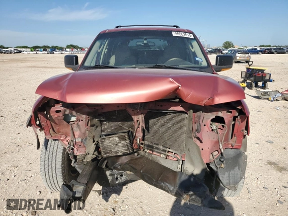 2003 Ford Expedition Eddie Bauer with VIN 1FMPU17L93LC60694, listed as a Copart auction lot 56562615 with 217,217 mi miles and Salvage title. Bid and sale history available at DreamBid. Image 5.