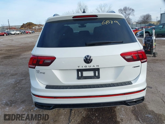 2023 Volkswagen Tiguan SE R-Line Black with VIN 3VV8B7AX9PM086225, listed as a IAAI auction lot 41276879 with Not provided miles and . Bid and sale history available at DreamBid. Image 16.