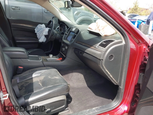 2019 Chrysler 300 Limited with VIN 2C3CCAEG3KH528635, listed as a IAAI auction lot 41953253 with 114,459 mi miles and . Bid and sale history available at DreamBid. Image 5.