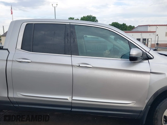 2019 Honda Ridgeline RTL-E with VIN 5FPYK3F72KB026100, listed as a IAAI auction lot 42205910 with 78,359 mi miles and . Bid and sale history available at DreamBid. Image 13.