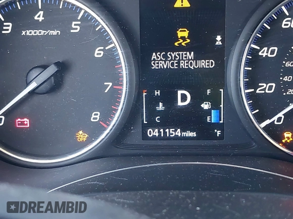 2020 Mitsubishi Outlander SE z VIN JA4AD3A33LZ025410, wystawiony jako IAAI lot #41805342 z przebiegiem 41 154 mil mil oraz . Historia ofert i sprzedaży dostępna na DreamBid. Obrazek 16.
