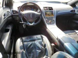 2018 Lincoln MKZ Hybrid Reserve z VIN 3LN6L5MU2JR621992, wystawiony jako Copart lot #58600025 z przebiegiem 136 672 mil mil oraz Szkoda całkowita • Salvage title. Historia ofert i sprzedaży dostępna na DreamBid. Obrazek 8.