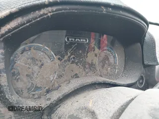 2019 Ram 2500 Limited z VIN 3C6UR5TLXKG514230, wystawiony jako IAAI lot #41628680 z przebiegiem Nie podano mil oraz . Historia ofert i sprzedaży dostępna na DreamBid. Obrazek 15.