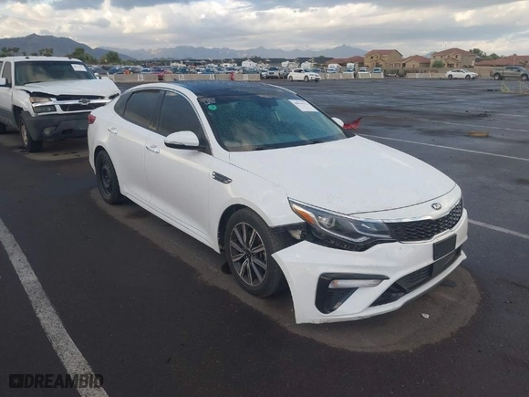 2019 Kia Optima EX with VIN 5XXGU4L14KG302388, listed as a IAAI auction lot 40636313 with 135,095 mi miles. Bid and sale history available at carsss.com. Image 1.
