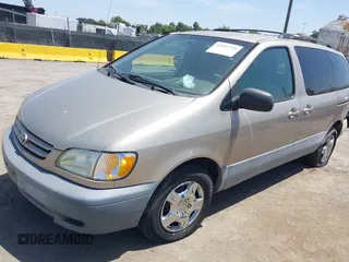 2003 Toyota Sienna CE z VIN 4T3ZF19C73U511701, wystawiony jako IAAI lot #42287756 z przebiegiem 245 851 mil mil oraz . Historia ofert i sprzedaży dostępna na DreamBid. Obrazek 2.