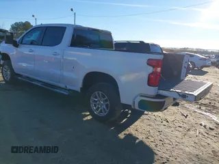 2021 Chevrolet Silverado 1500 RST with VIN 3GCUYEET2MG391955, listed as a IAAI auction lot 41295635 with 67,906 mi miles. Bid and sale history available at carsss.com. Image 3.
