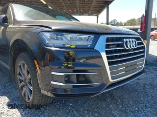2017 Audi Q7 Prestige z VIN WA1VAAF77HD031953, wystawiony jako IAAI lot #41861647 z przebiegiem 71 335 mil mil oraz . Historia ofert i sprzedaży dostępna na DreamBid. Obrazek 6.